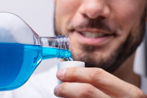Things To Look For In A Mouthwash Or Rinse
